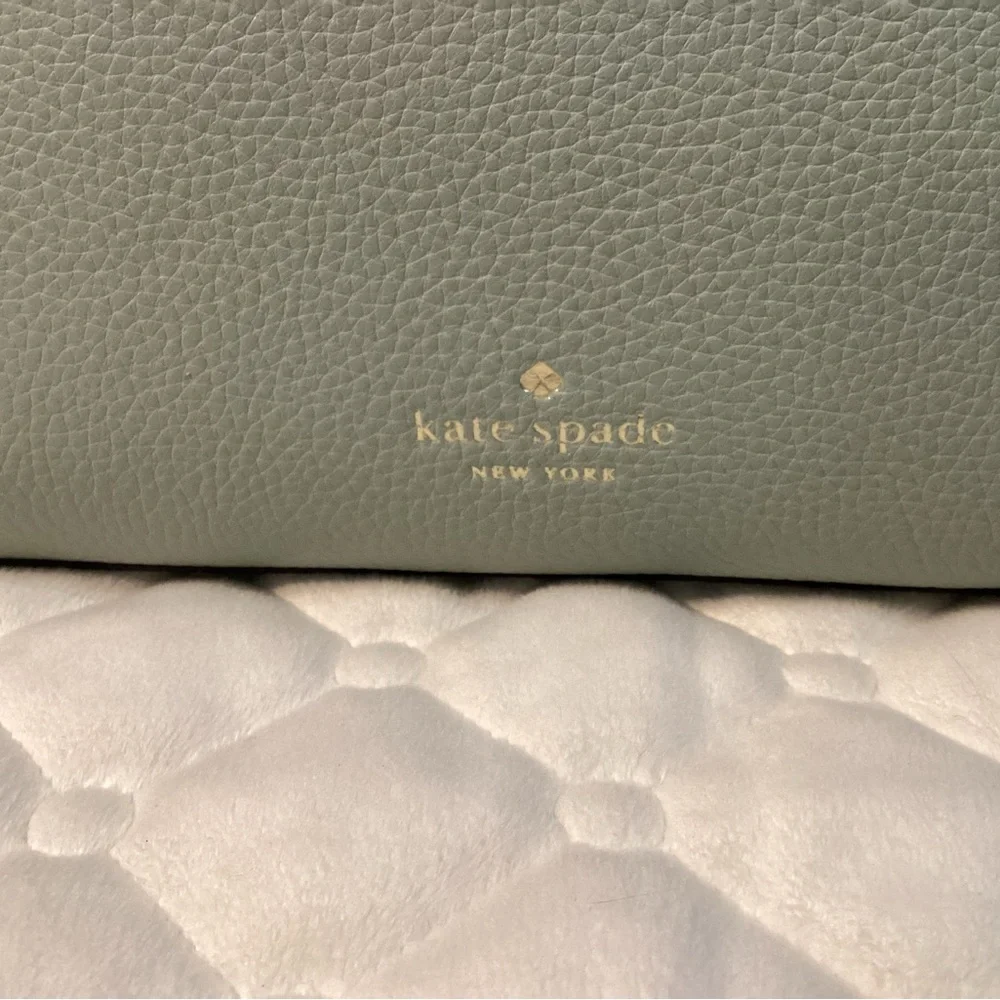 Kate Spade NWT sea foam green pebbled leather tote with bow tie tassel on front - Picture 4 of 15
